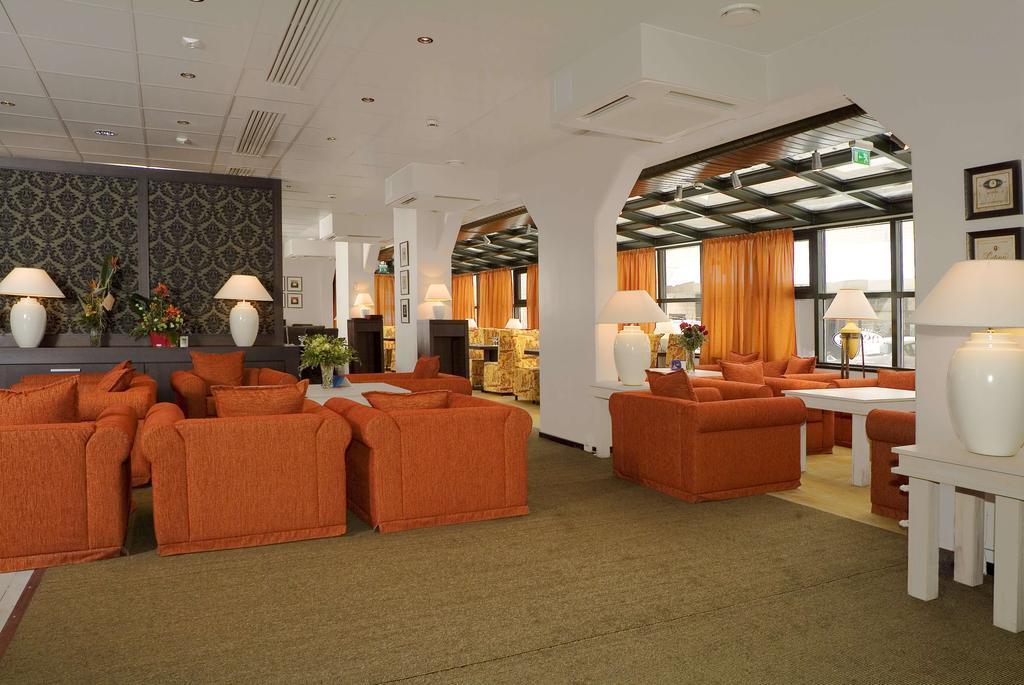 Hotel Oscar فاركاوس المظهر الخارجي الصورة