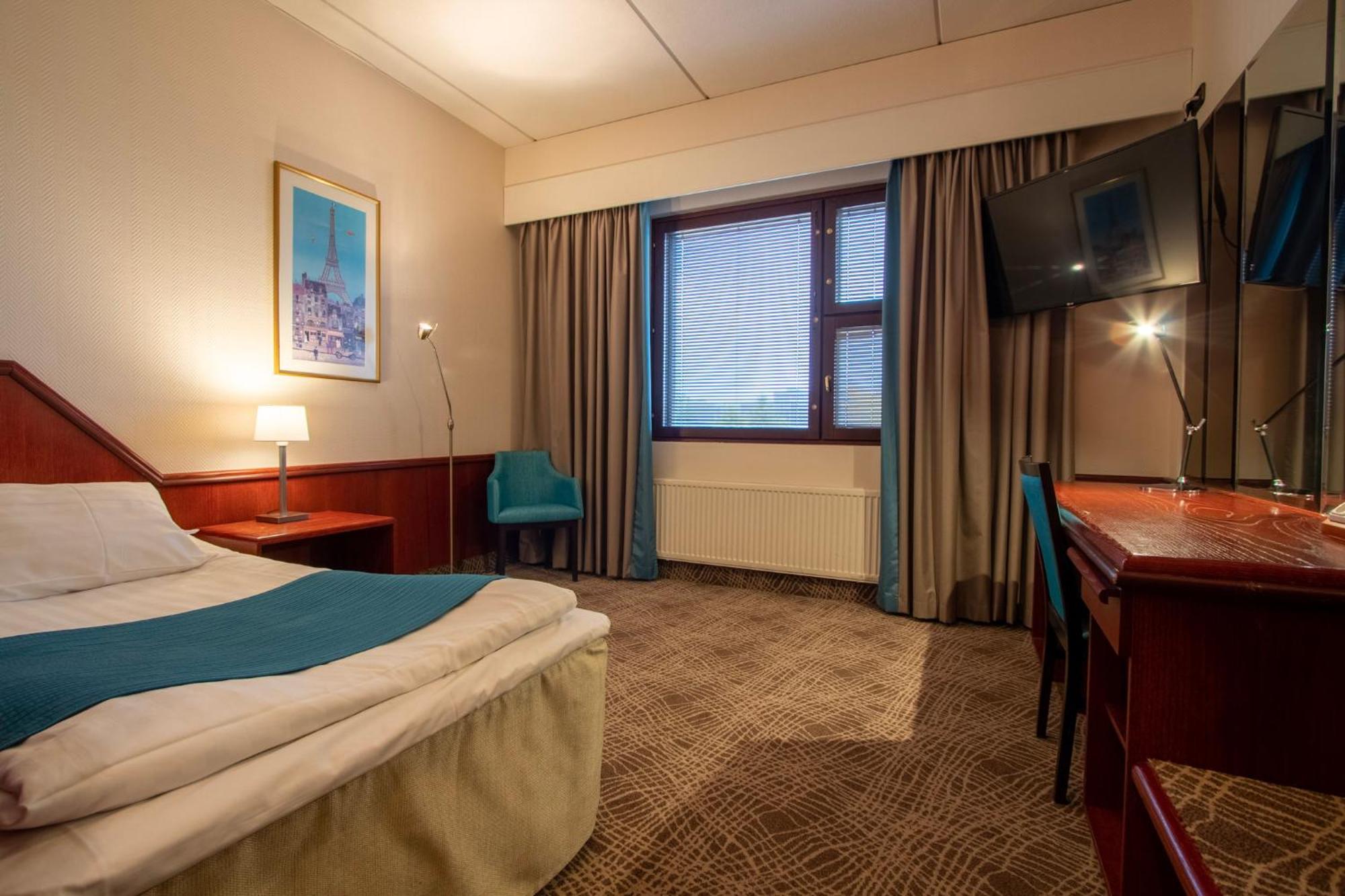 Hotel Oscar فاركاوس الغرفة الصورة